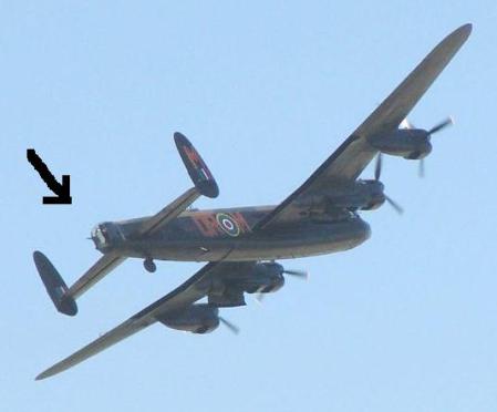 avro_lancaster_british_bomber_aircraft_ww2